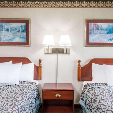 Days Inn by Wyndham Tannersville Eksteriør billede